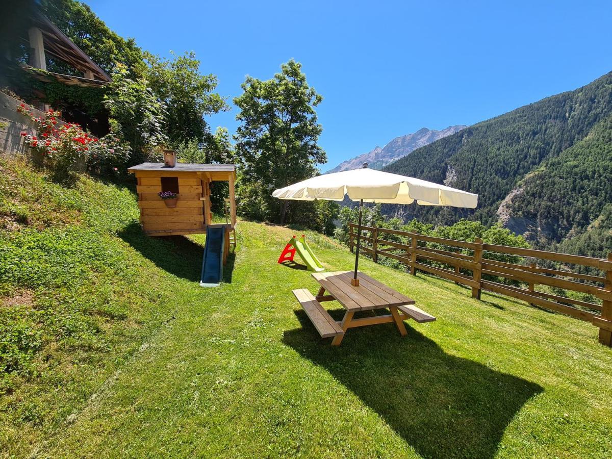 La Maison. Il Nido Dell'Aquila バルドネッキア エクステリア 写真