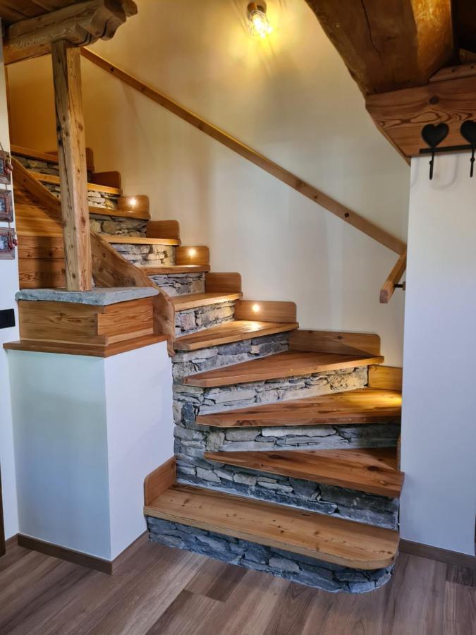 La Maison. Il Nido Dell'Aquila バルドネッキア エクステリア 写真