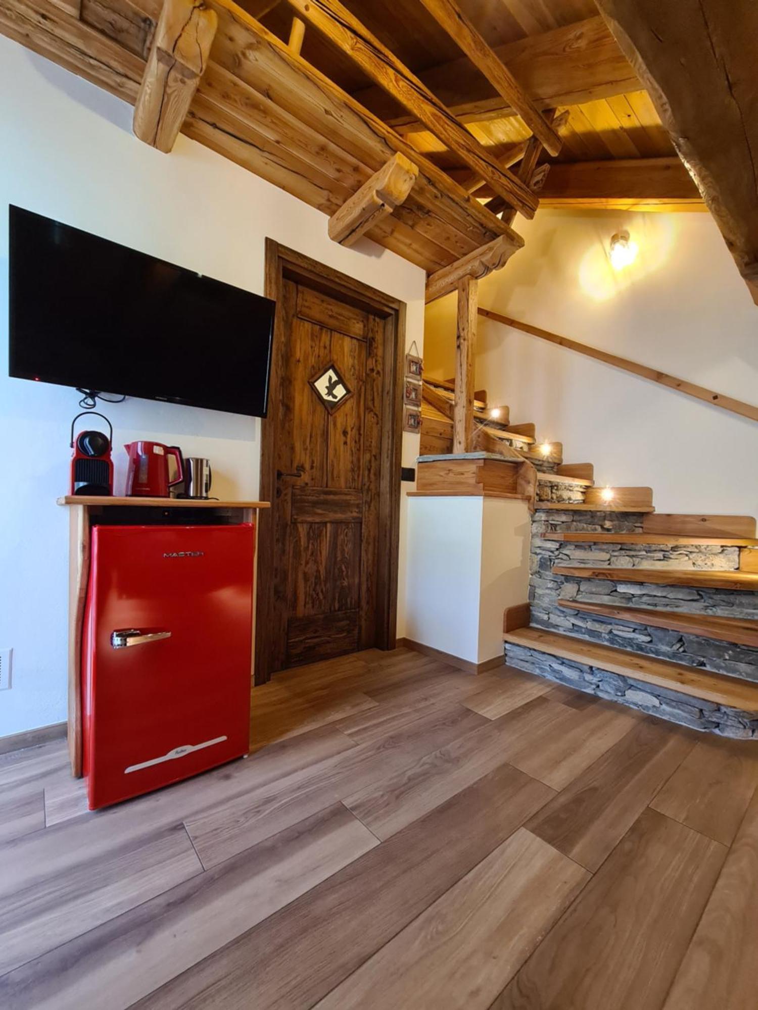 La Maison. Il Nido Dell'Aquila バルドネッキア エクステリア 写真