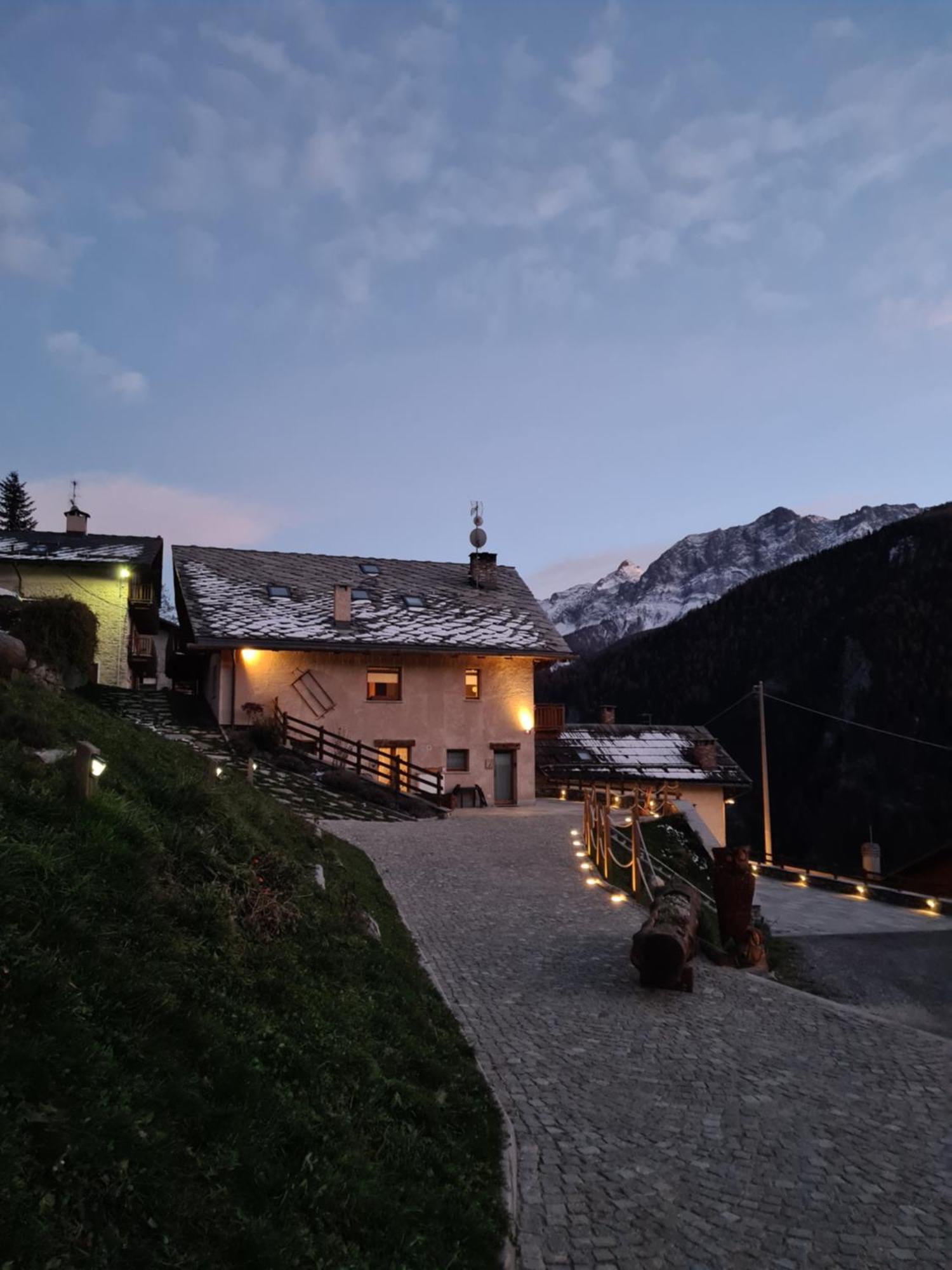 La Maison. Il Nido Dell'Aquila バルドネッキア エクステリア 写真